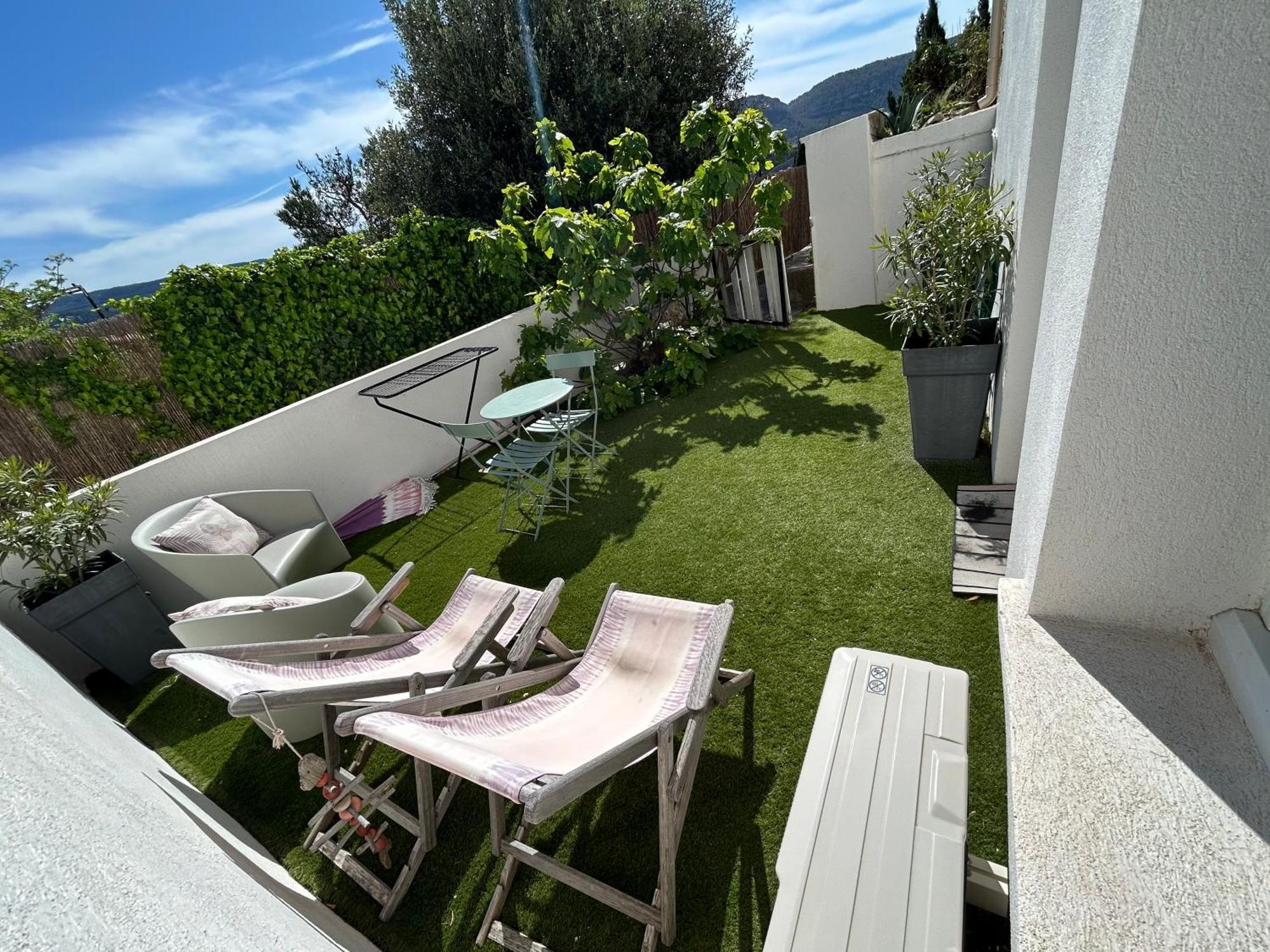 Studio Calme Aux Terrasses De קסיס מראה חיצוני תמונה